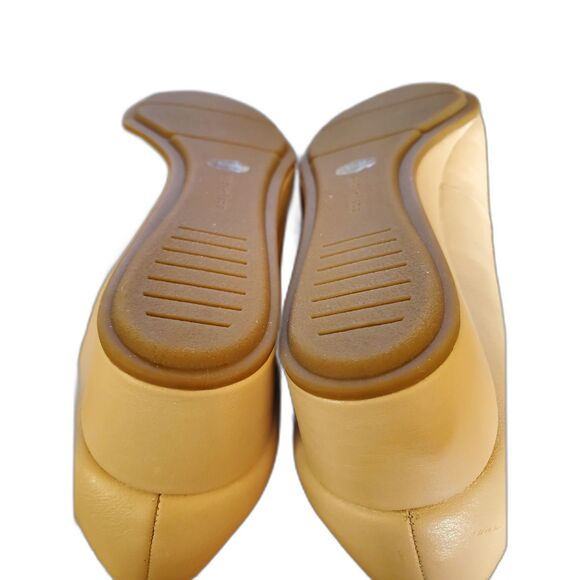 Easy Spirit Pointed Mini Wedge 5.5 EUC - Picture 8 of 8